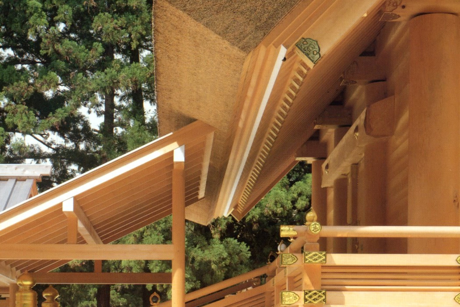 豊受大神宮正殿 木階・高欄の東側面